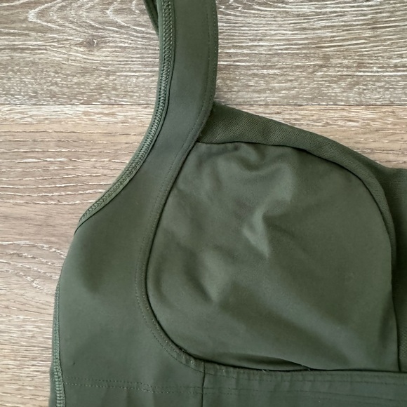 Lululemon Ta Ta Tamer - Picture 4 of 9